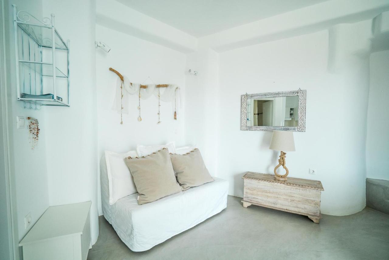 Plori Studios And Apartments ايجيلي المظهر الخارجي الصورة